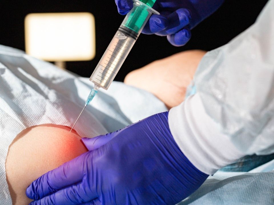 paziente che si sottopone a ozonoterapia