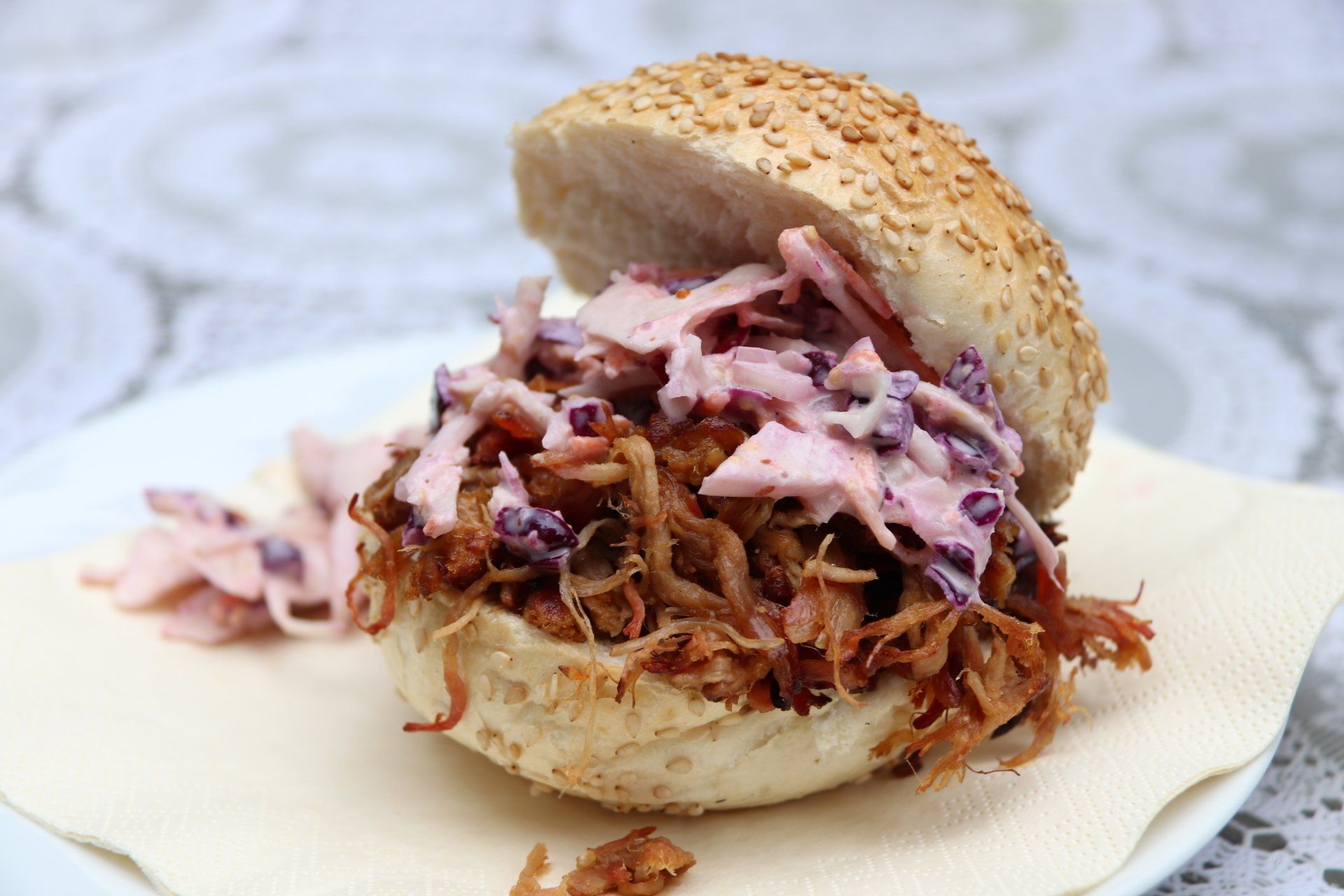 bread pulled chicken cowl salade  mariskaveermanfotografie Mariska Veerman fotografie broodje