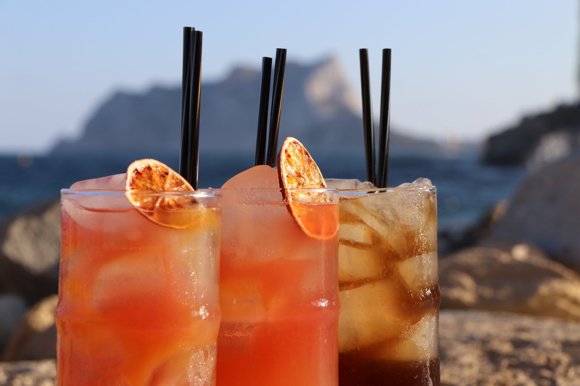 cocktails by sea Calpe spain Spanje mariskaveermanfotografie Mariska Veerman fotografie