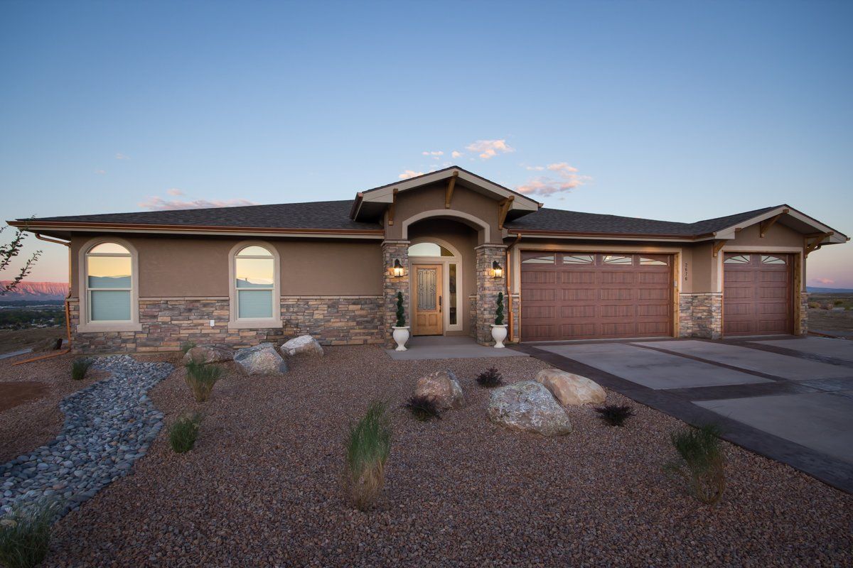 La Villa Toscana Front Exterior and Yard | Integrity Homes | Grand Junction, CO 81501