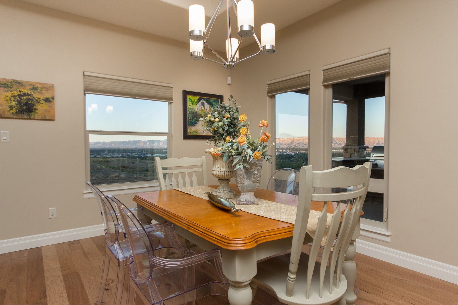 Dining Room with Table for 6 | Integrity Homes | Grand Junction, CO 81501