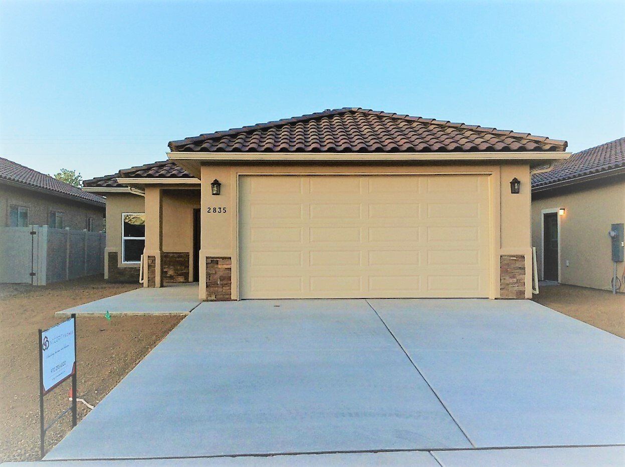 Front view photo of Grand Junction Colorado new home for sale built by Integrity Homes, Custom Home Builder, Contractor