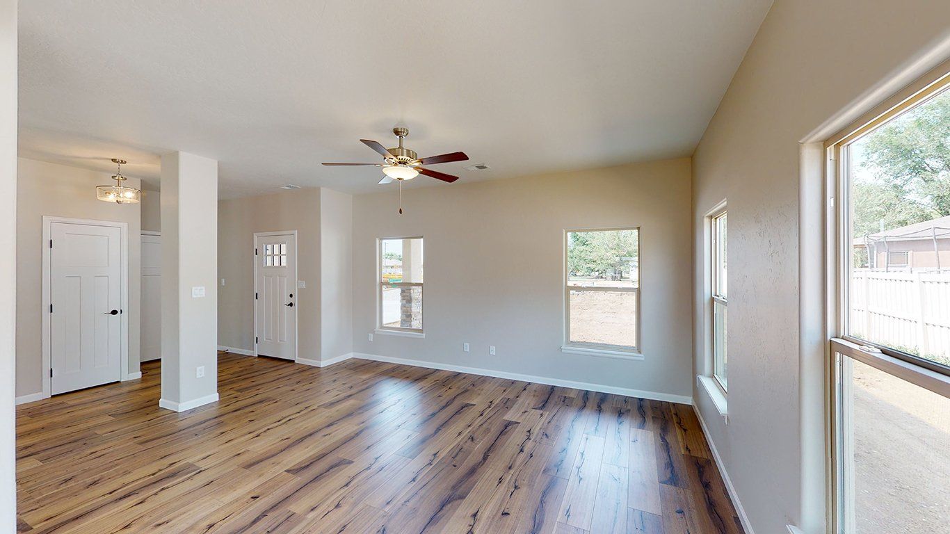 THE ZAFIRO customizable floor plan living room photo