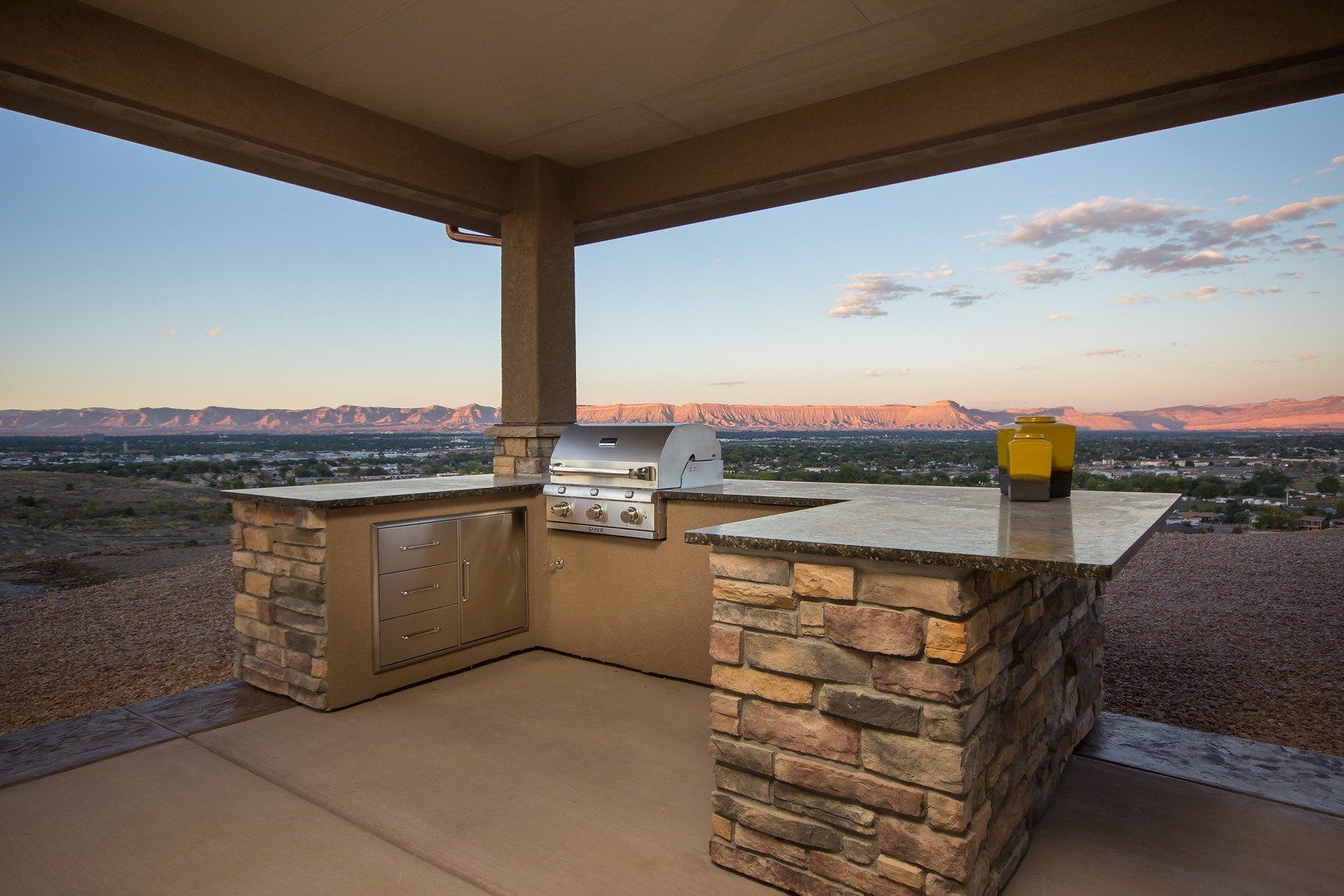 Outdoor Counters with Built-In Grill | Integrity Homes | Grand Junction, CO 81501