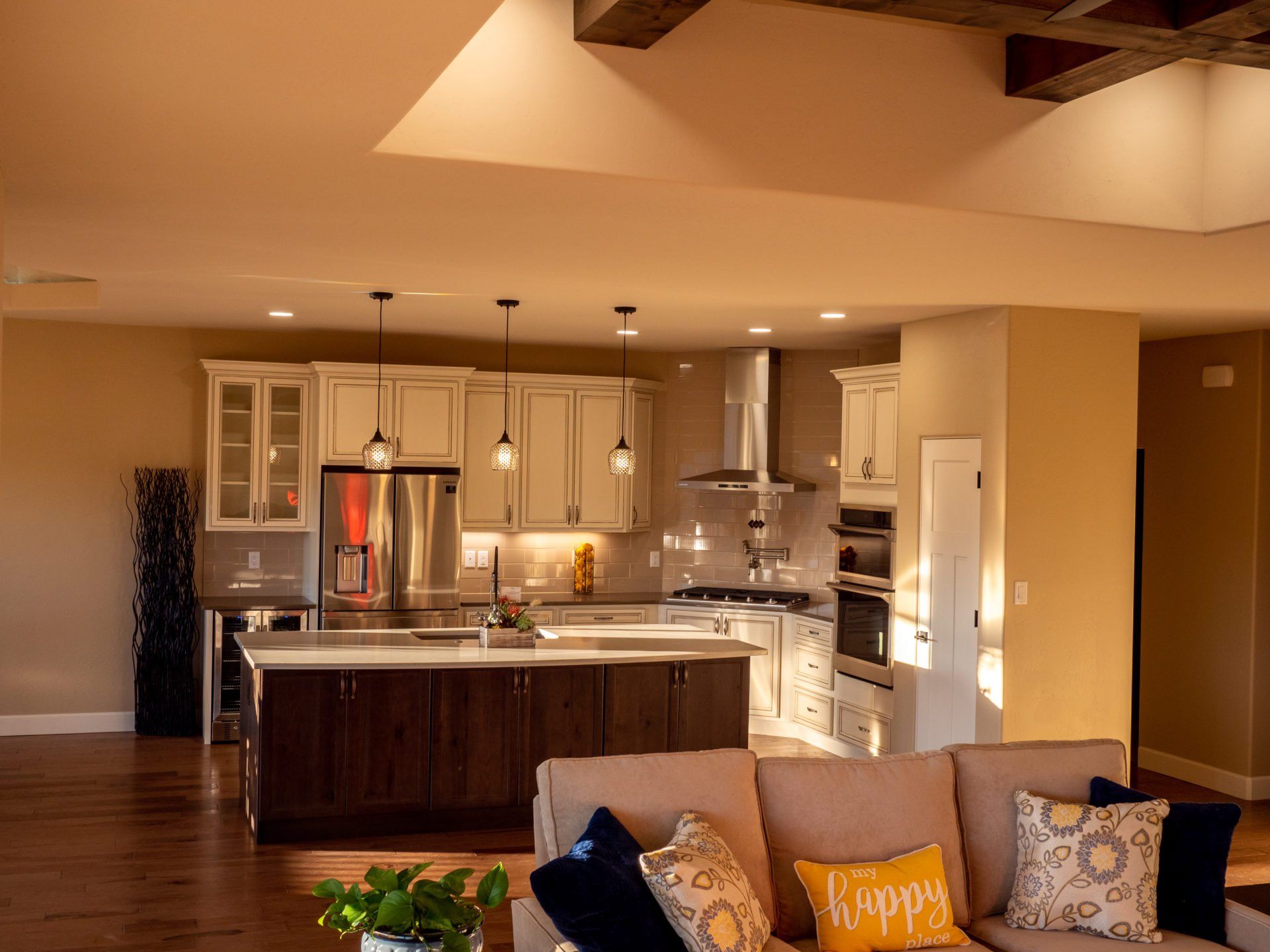 L Shaped Kitchen with Island | Integrity Homes | Grand Junction, CO 81501