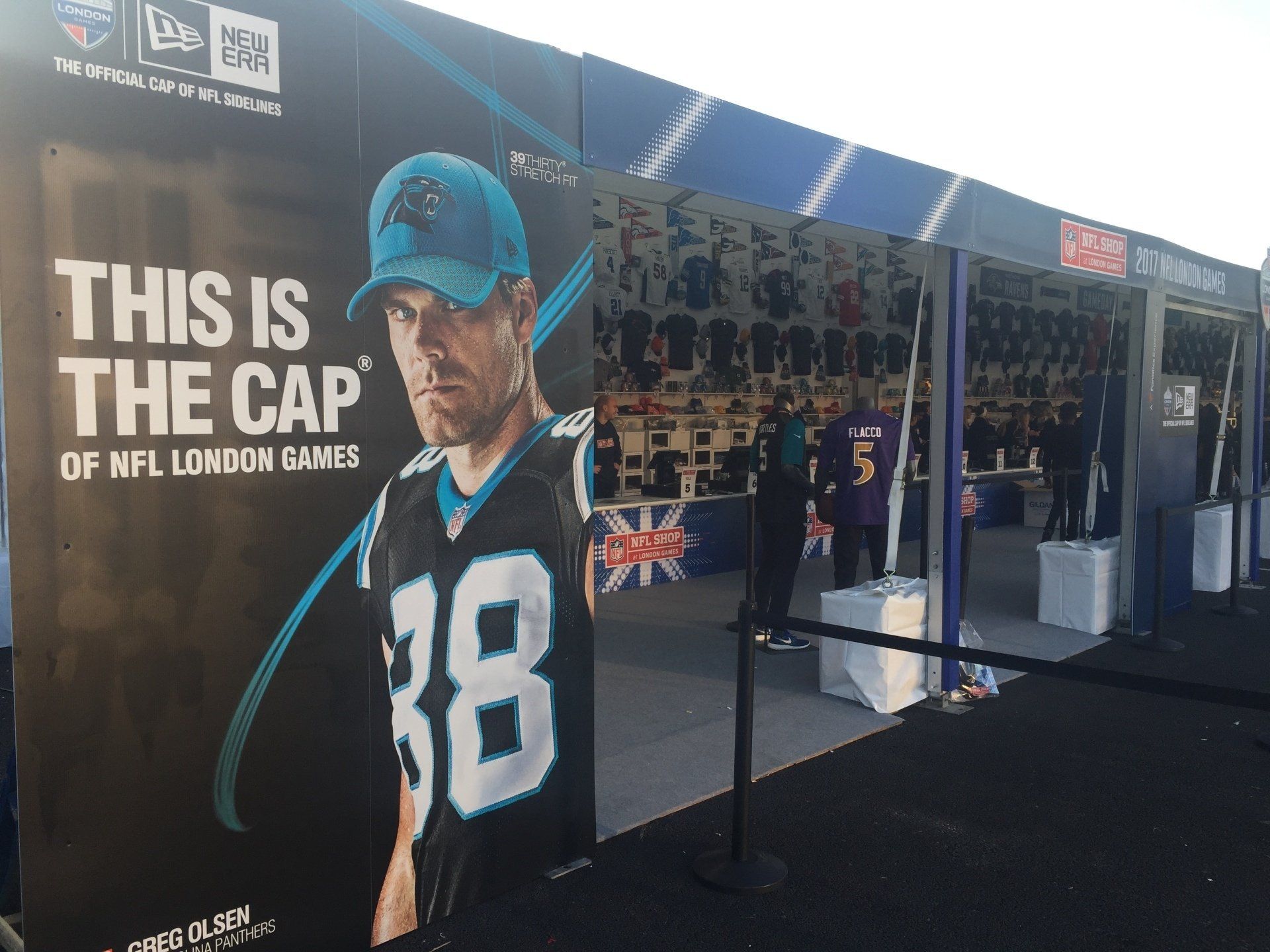 A sign that says this is the cap of nfl london games