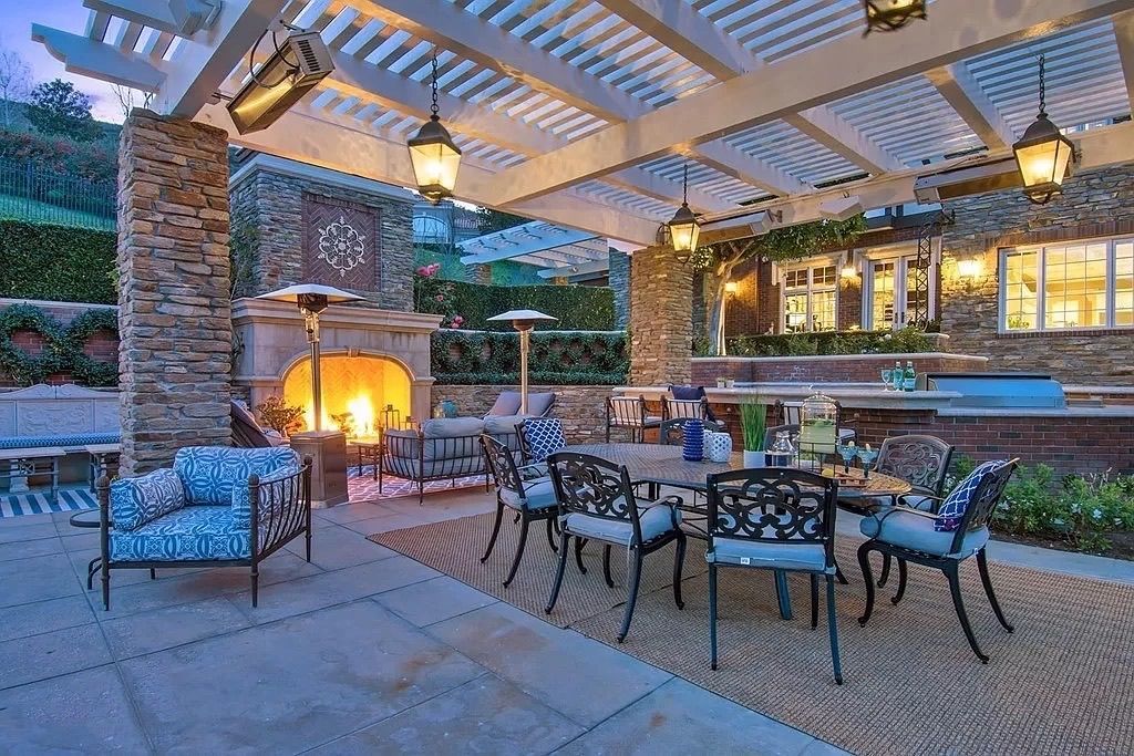 Traditional Style Estate