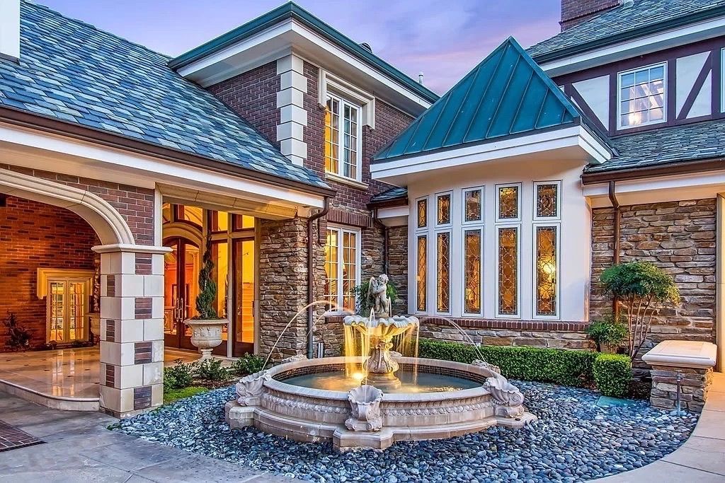 Traditional Style Estate