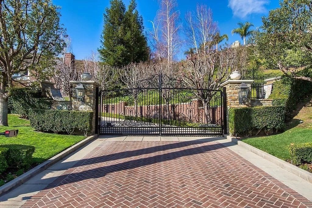 Traditional Style Estate