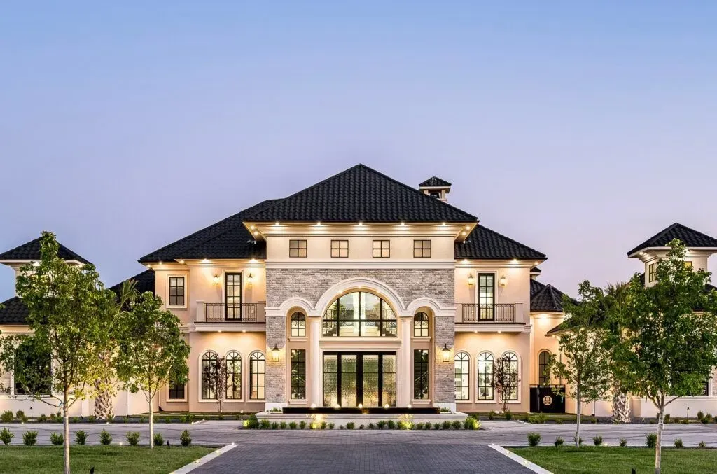 Cost comparison of building new vs remodeling a luxury home