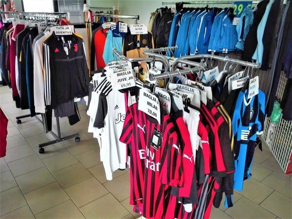 abbigliamento ufficiale squadre di calcio