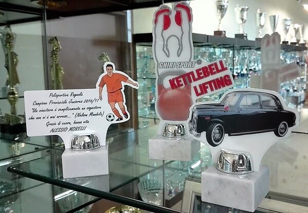 trofei personalizzati in plexiglass