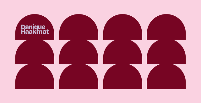 Rood en rozen patroon gemaakt van halve cirkels plus mijn logo.