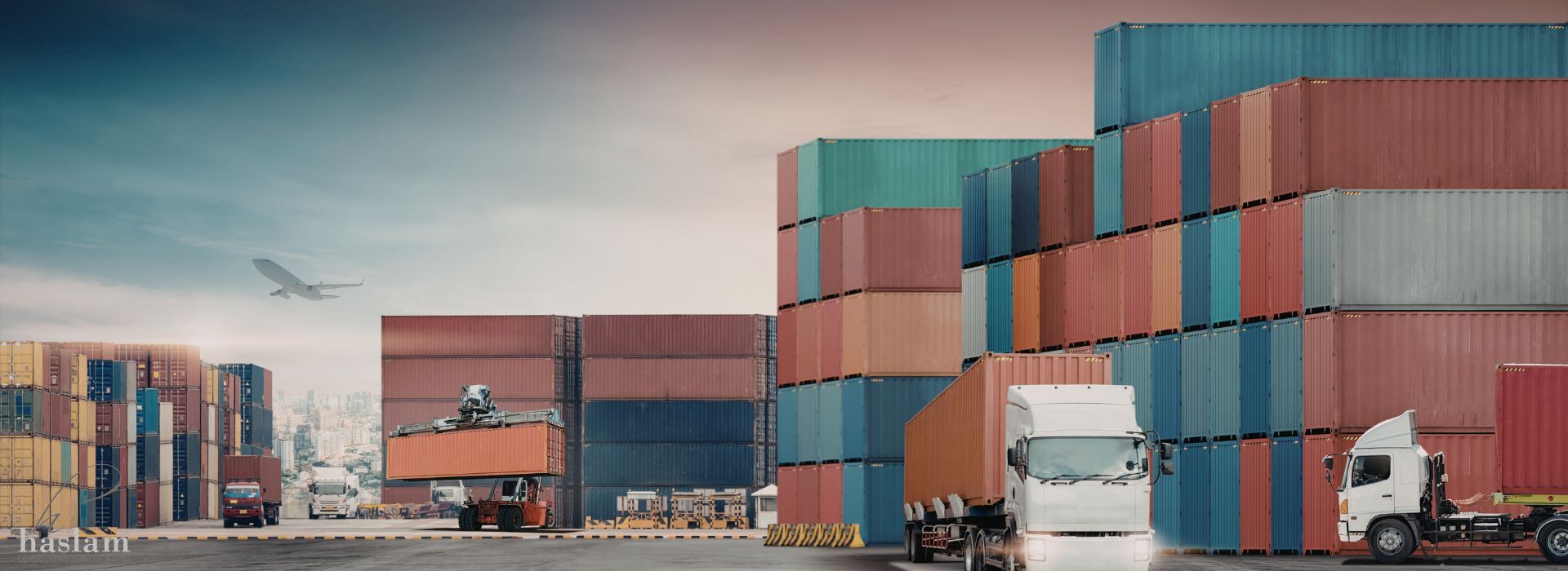 What is a trade tariff and how could these customs taxes impact your small business? 