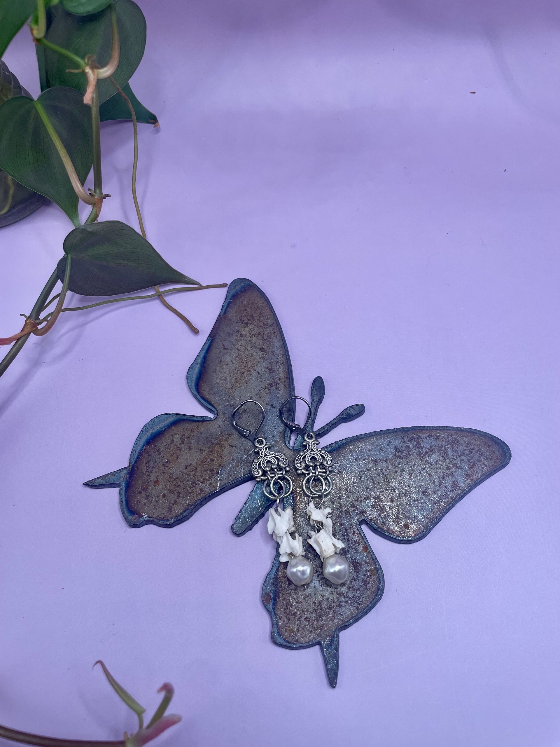 Rat Vertebrae + Freshwater Pearl Danglys