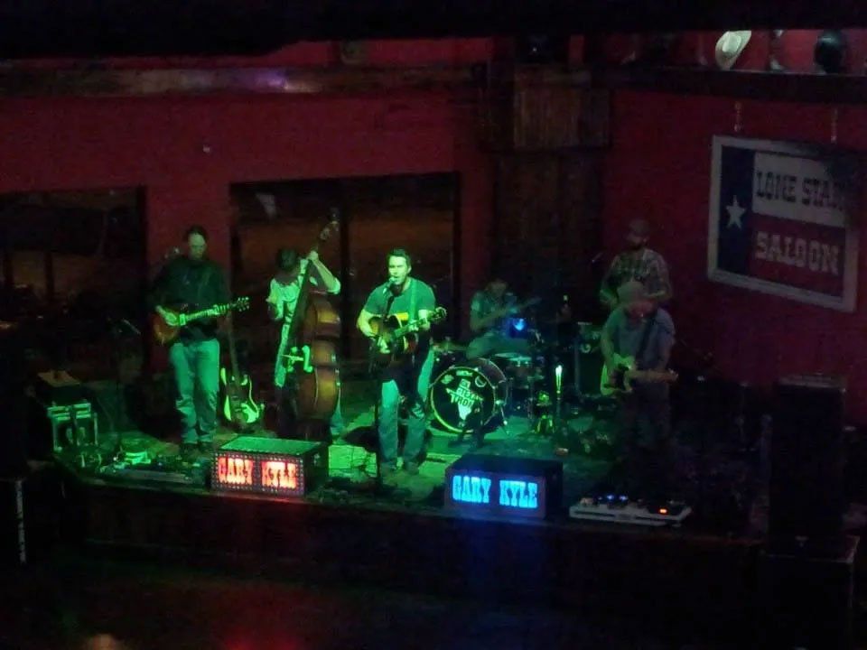 live entertainment in Richmond, TX