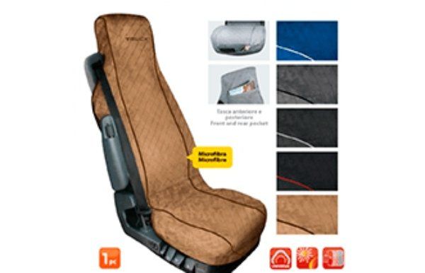 Sedile con fodera beige e accessori per auto a Roma