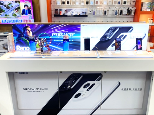 OPPO  電影《巴斯光年》