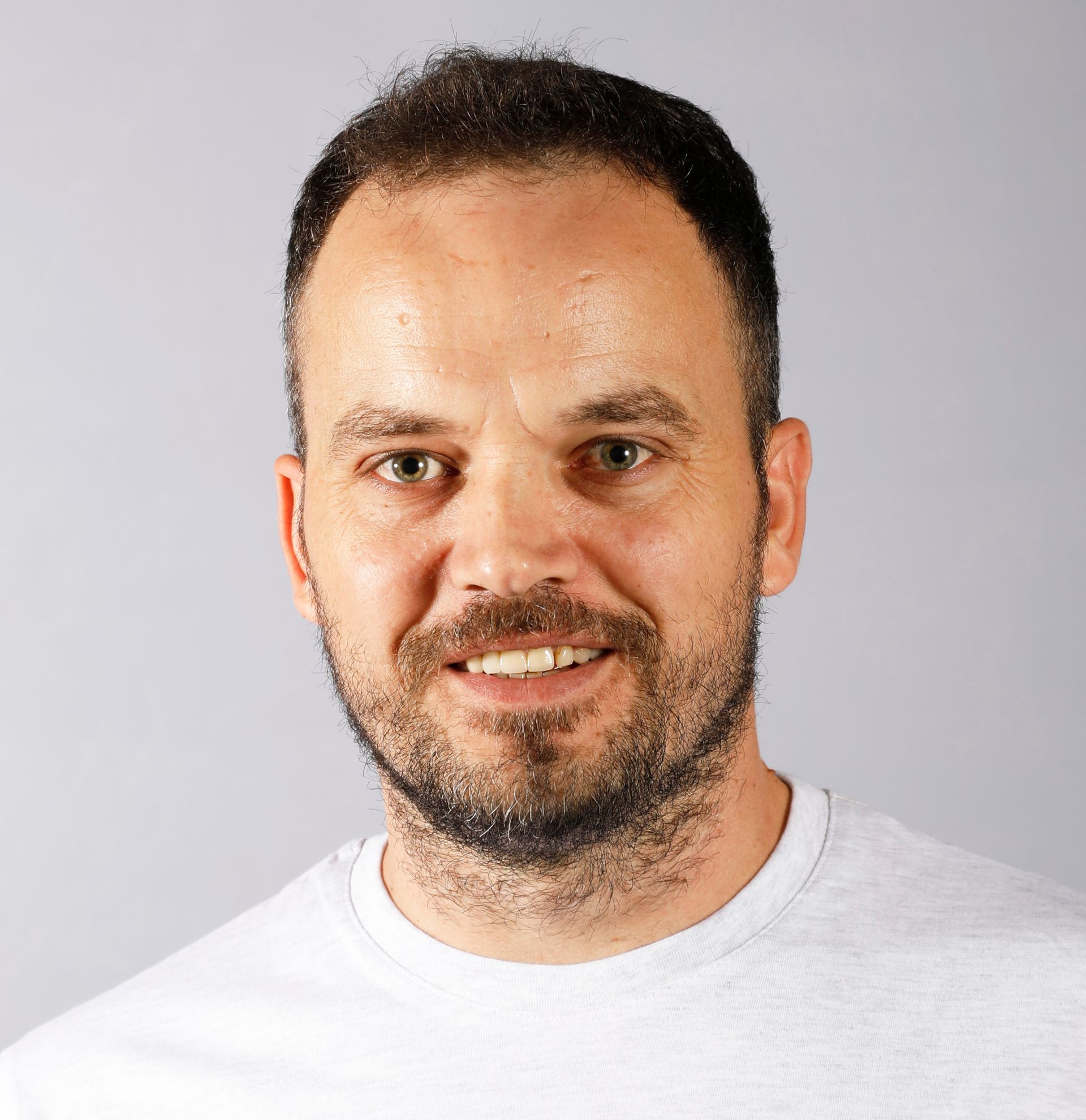 Heset Ahmeti Peterofenbau AG