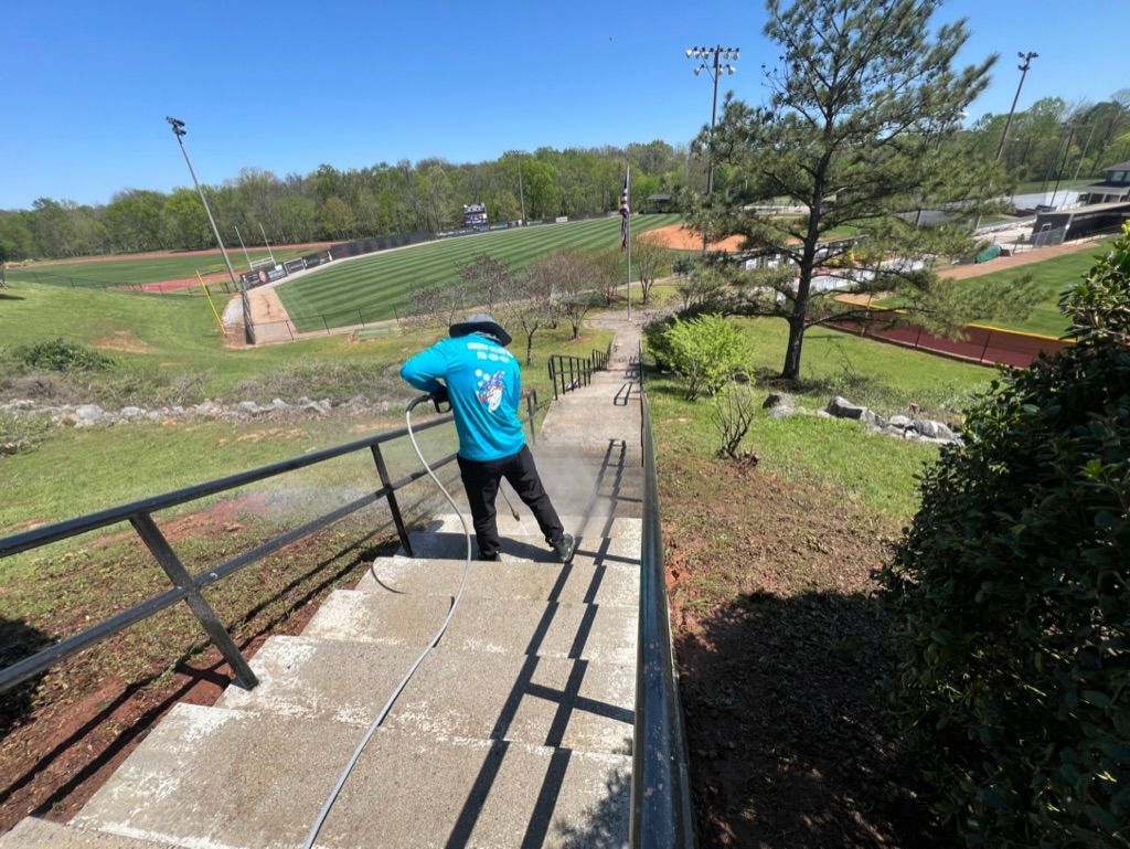 Pressure Washing & Window Cleaning in Huntsville