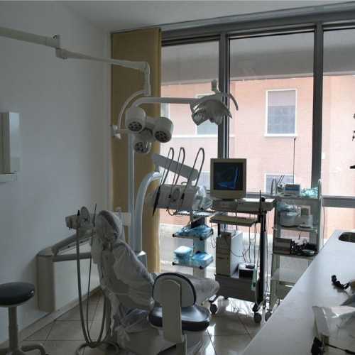 sala visita di un ambulatorio dentistico