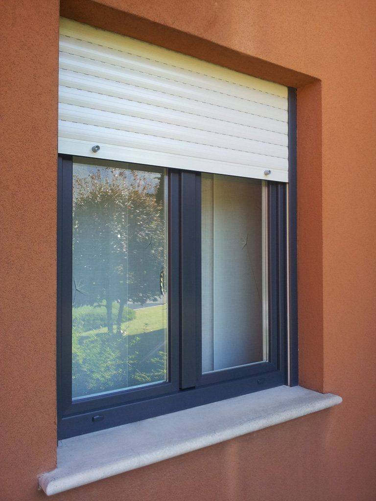 tapparella per finestra