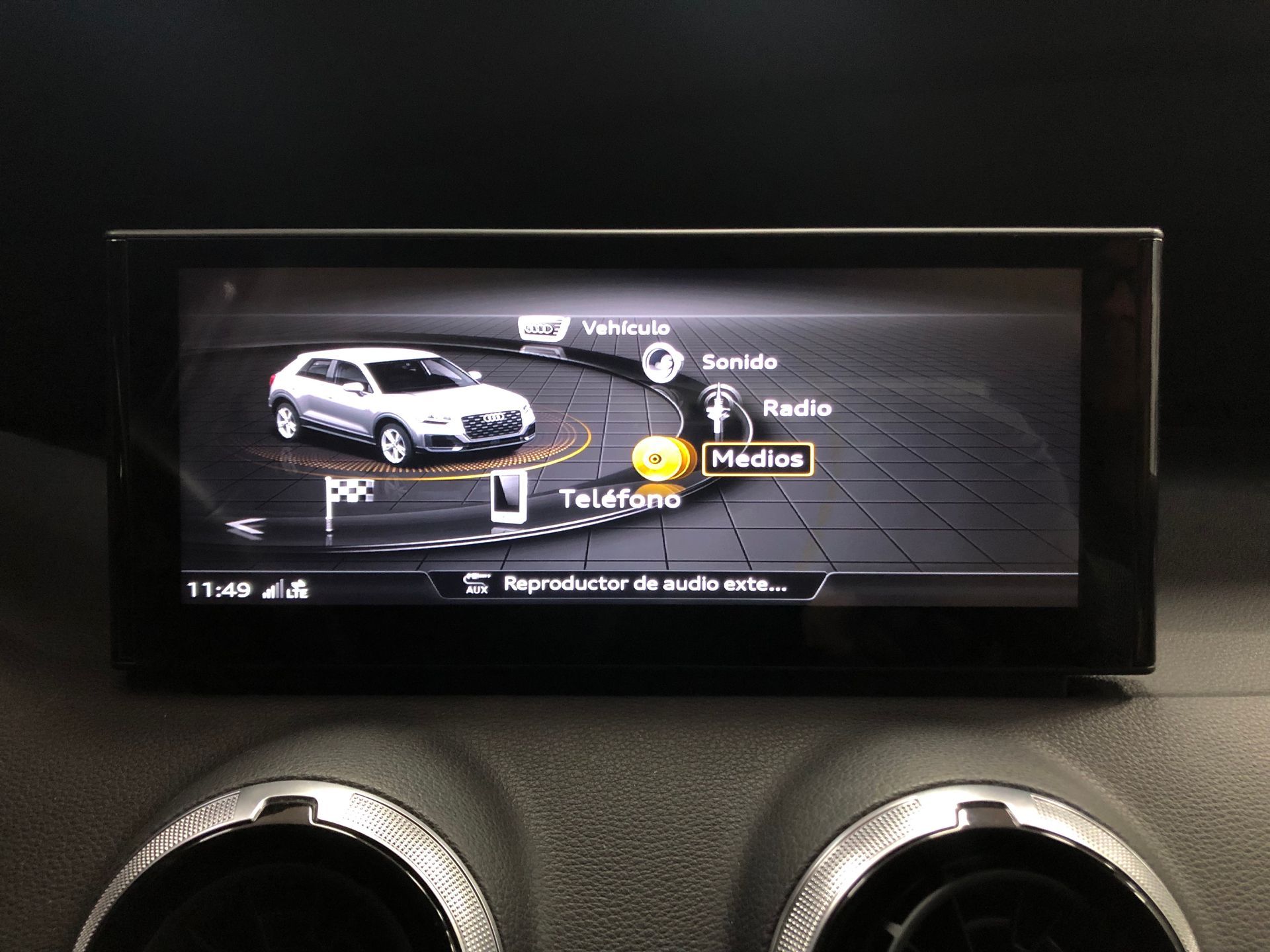 Pantalla android 10,25 audi Q2