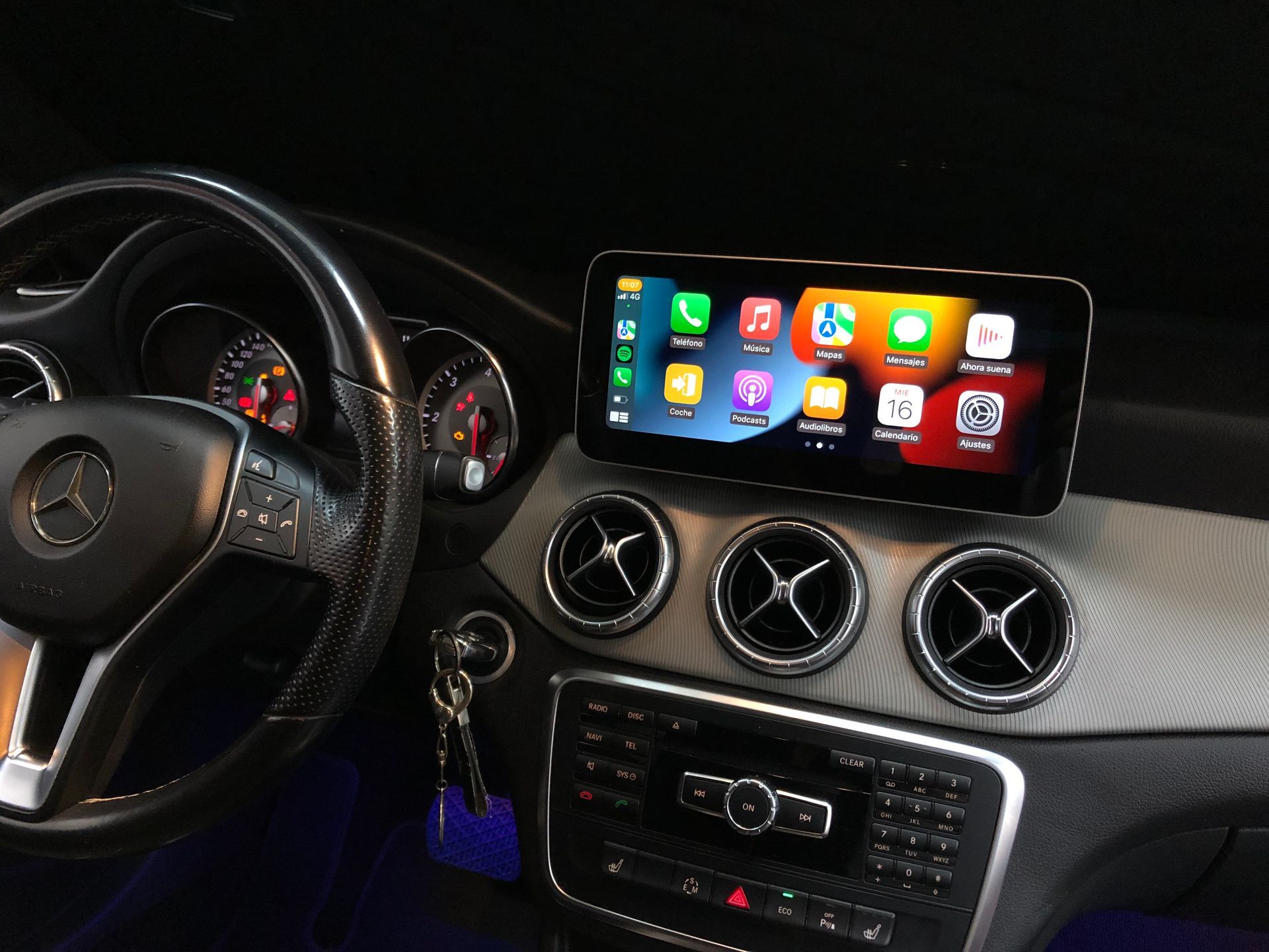 Pantalla android 10,25 Mercedes