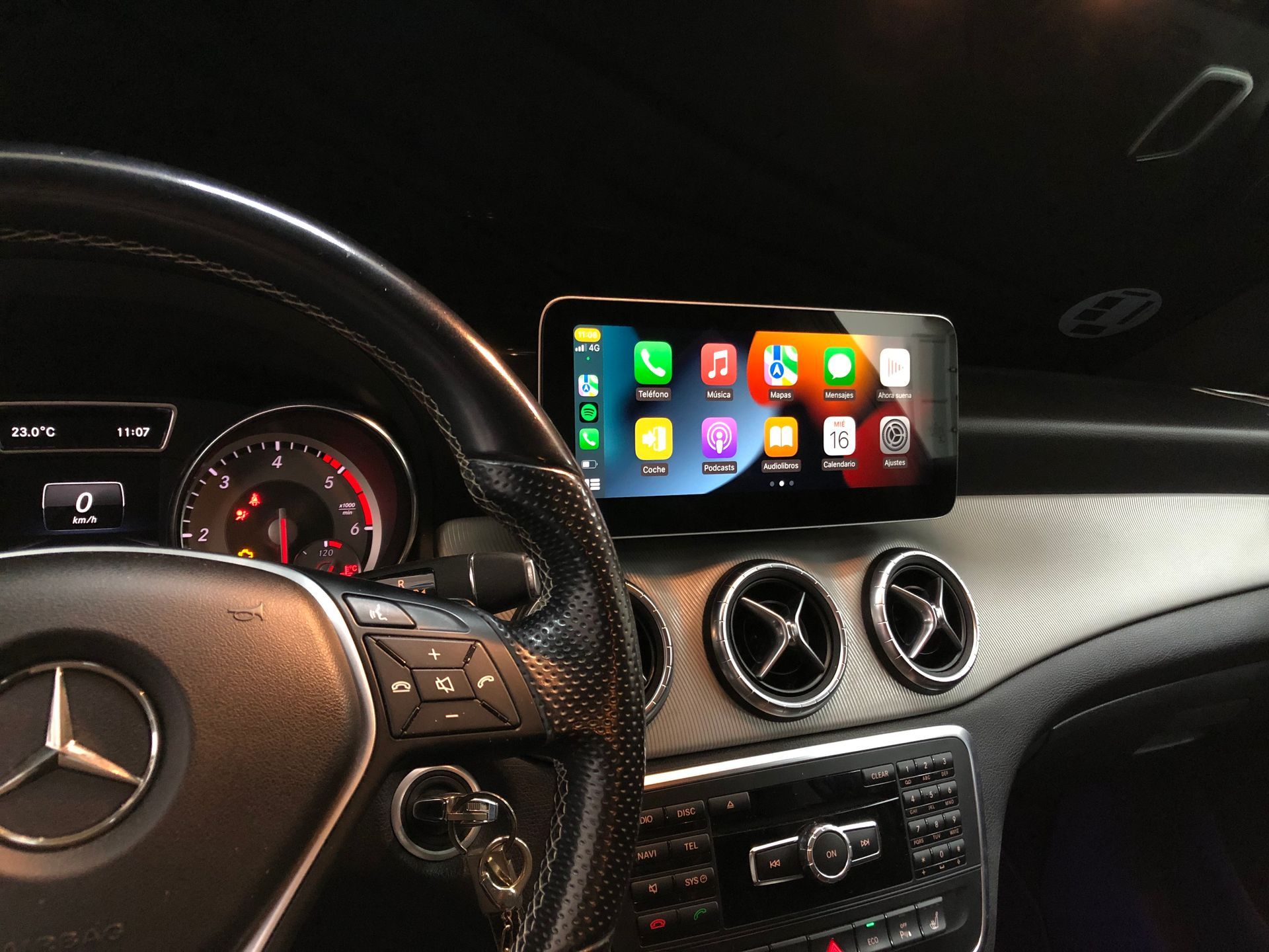 Pantalla android 10,25 Mercedes