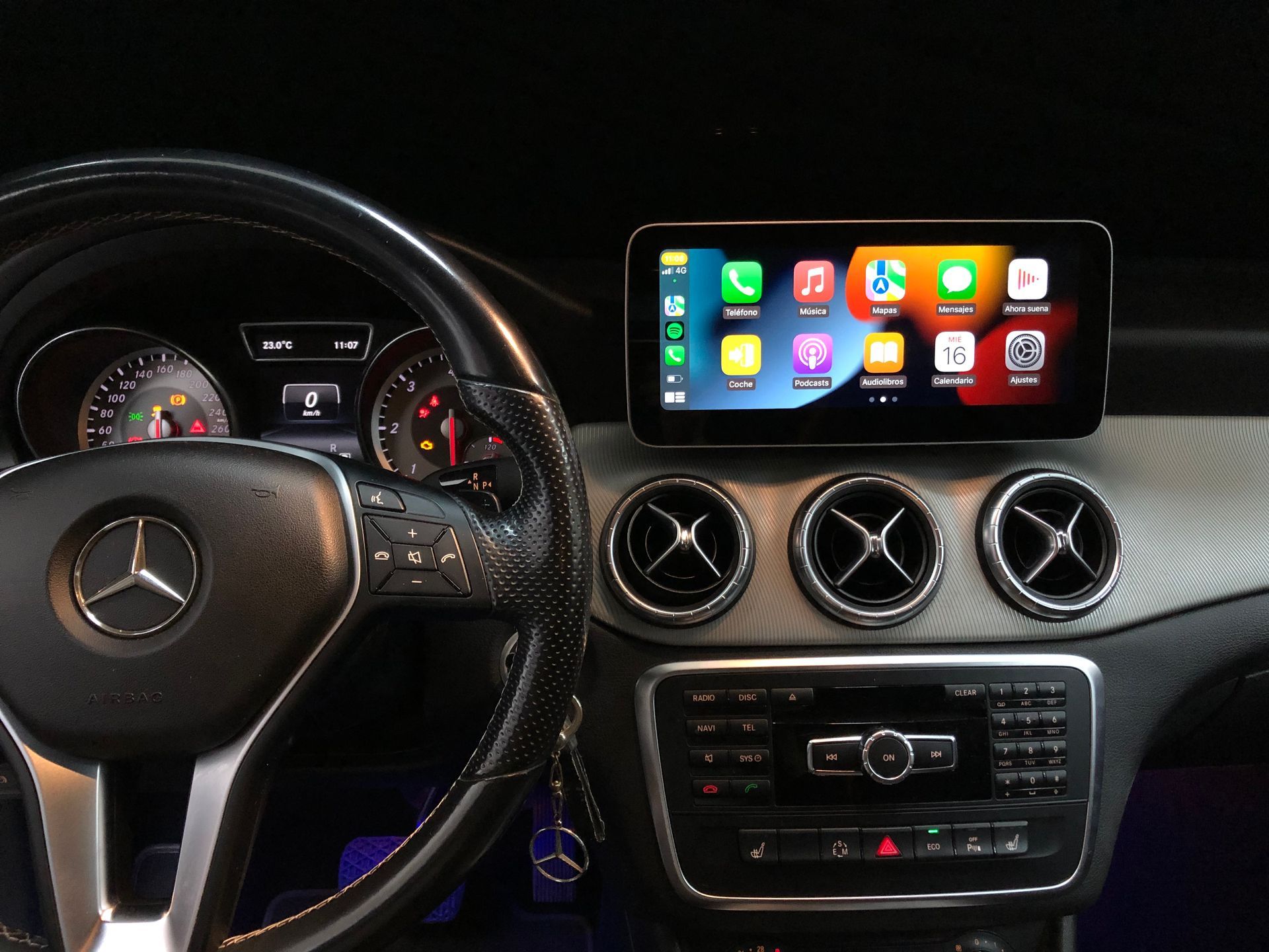 Pantalla android 10,25 Mercedes