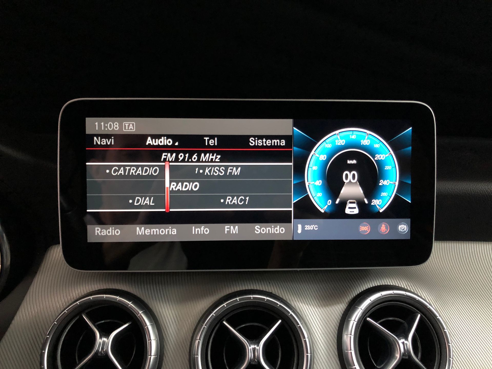 Pantalla android 10,25 Mercedes