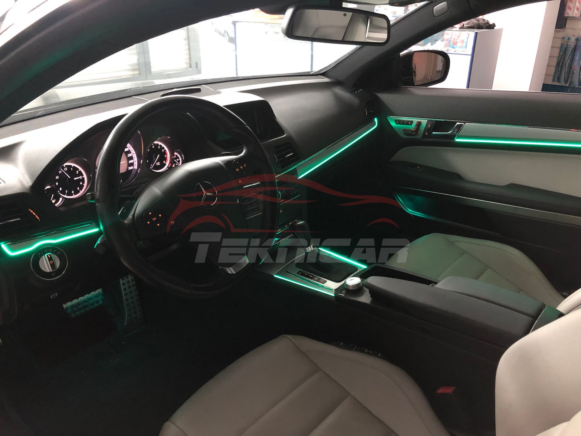 Iluminacion led ambiente Mercedes C W204
