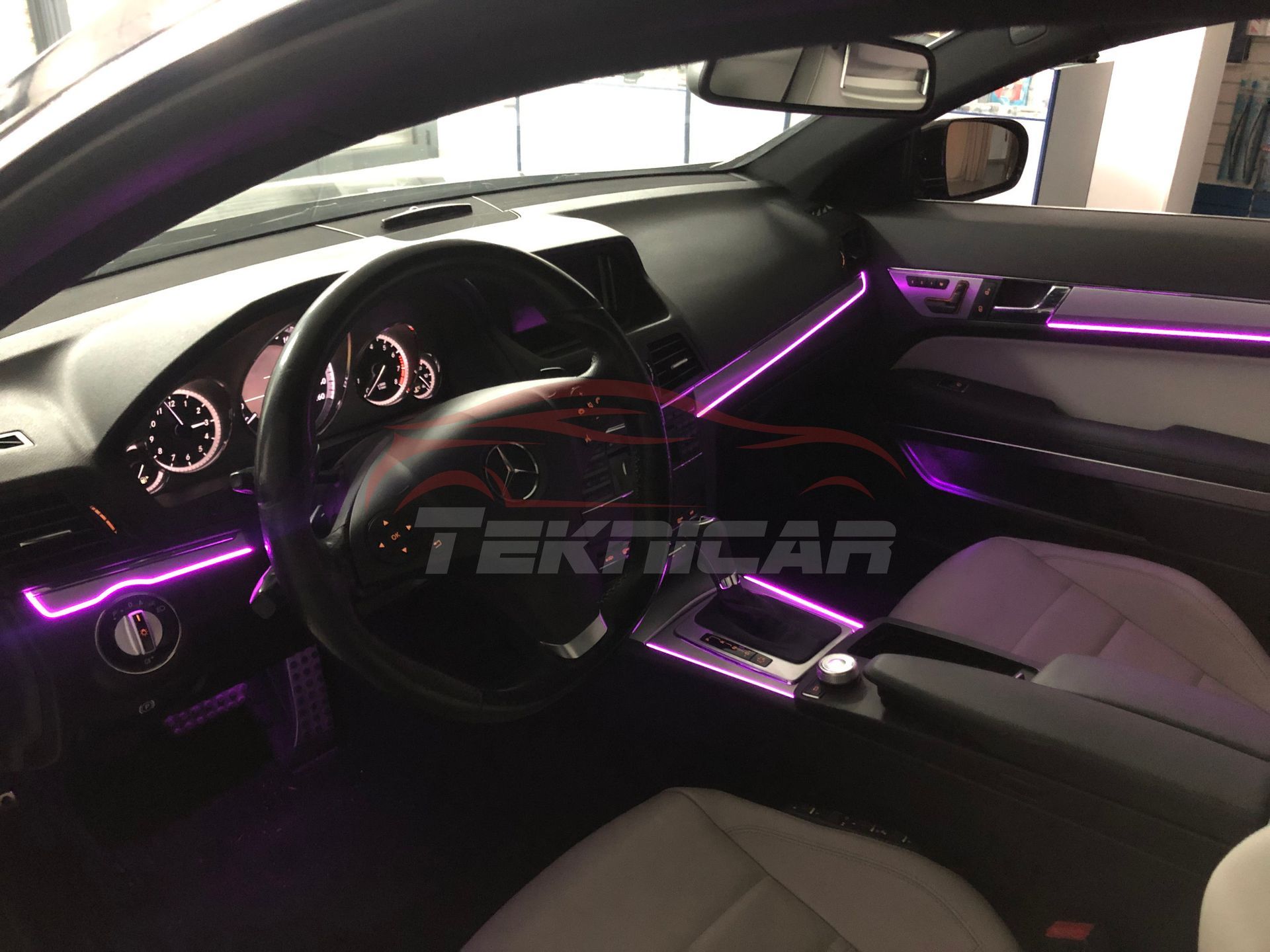 Iluminacion led ambiente Mercedes C W204
