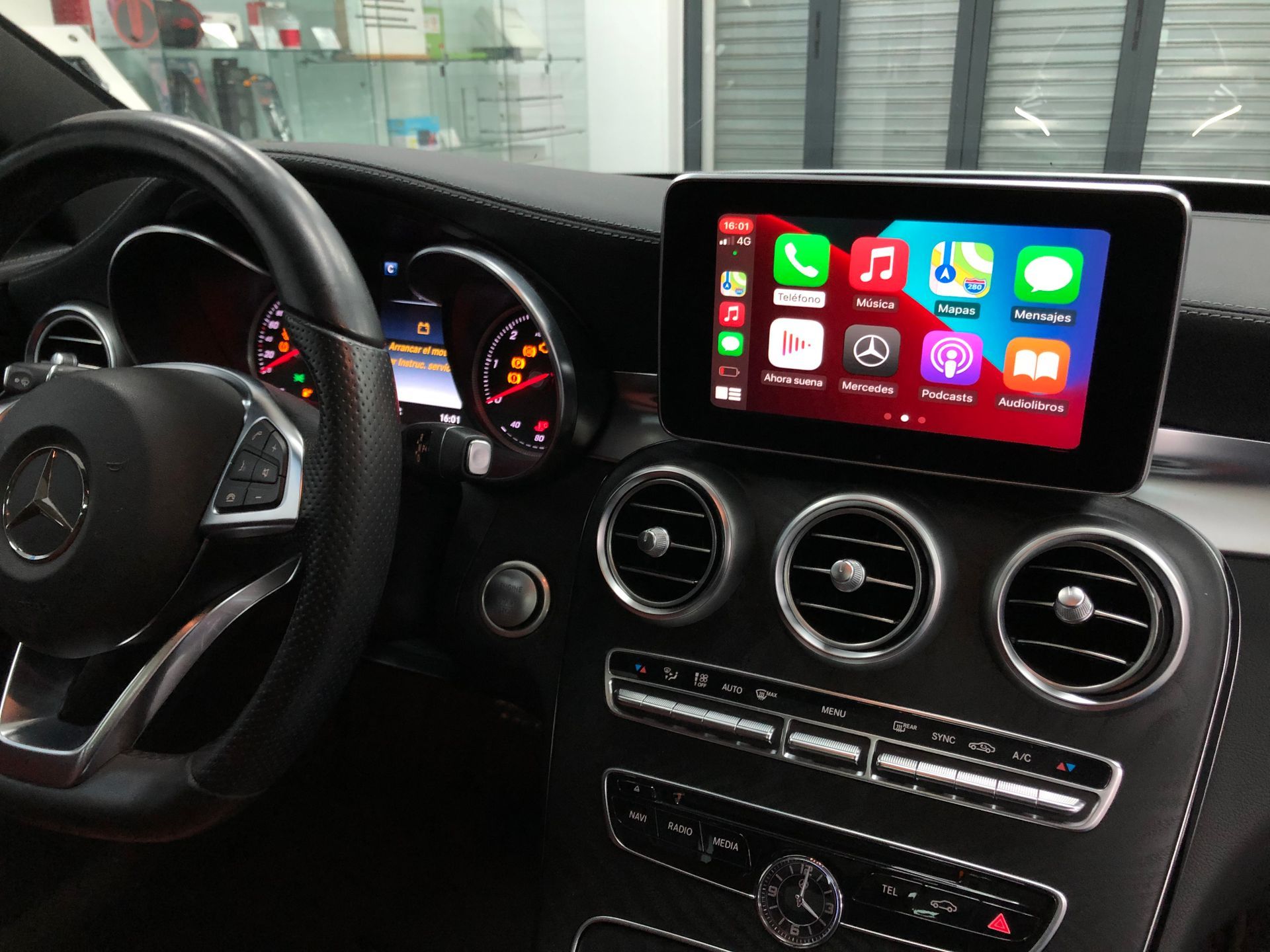 interface carplay y android auto Mercedes c