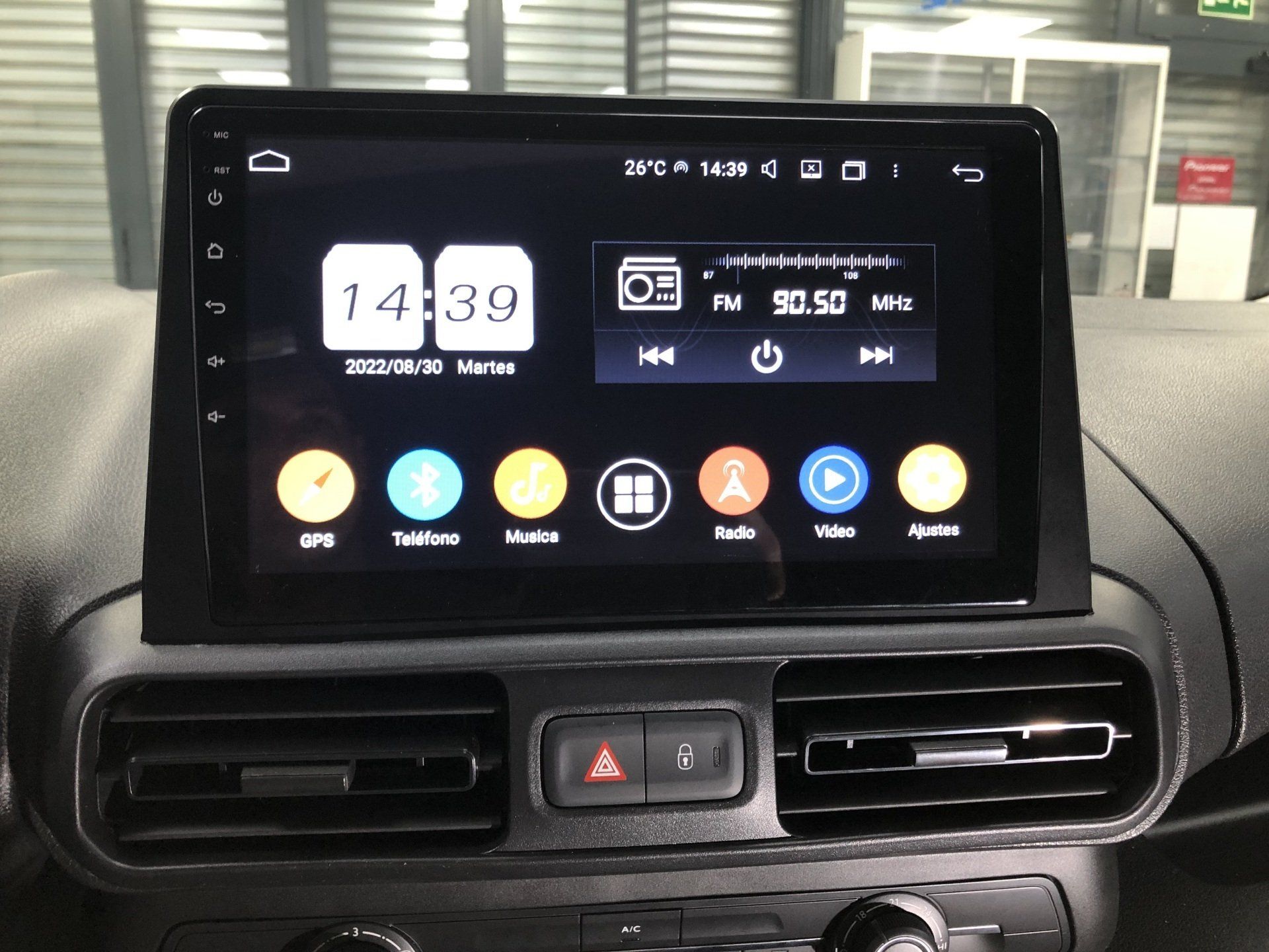 Pantalla android Dynavin Citroen Berlingo +2019