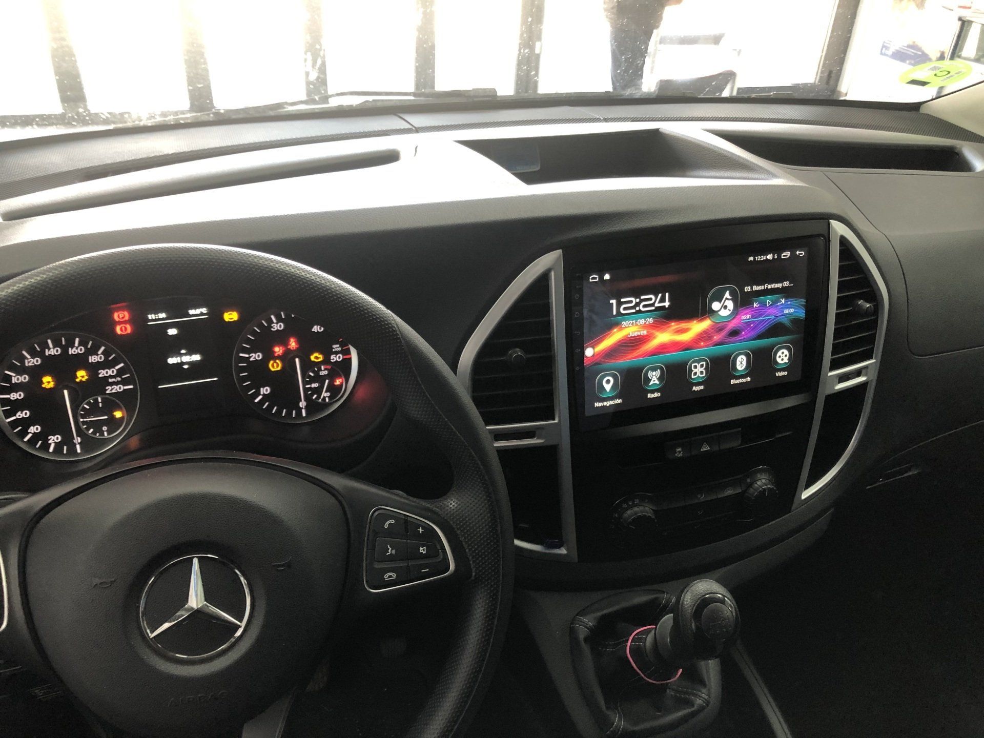 Pantalla Android 10 Mercedes Vito y Clase V