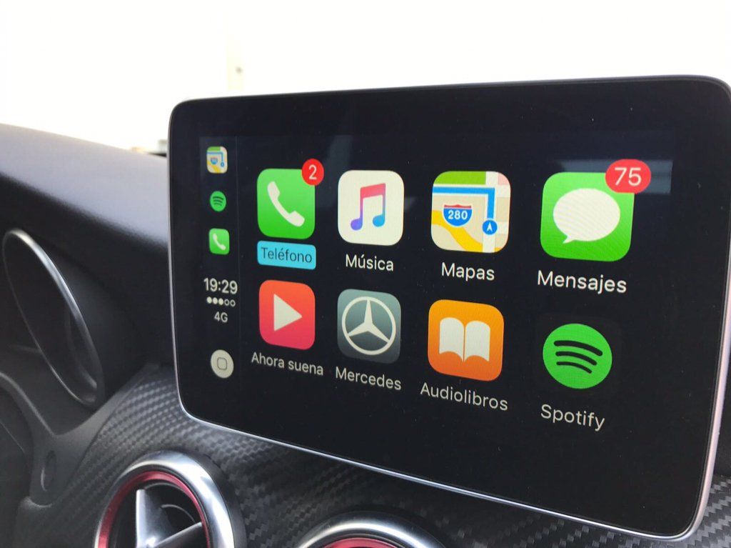 Interface Carplay - Android auto Mercedes
