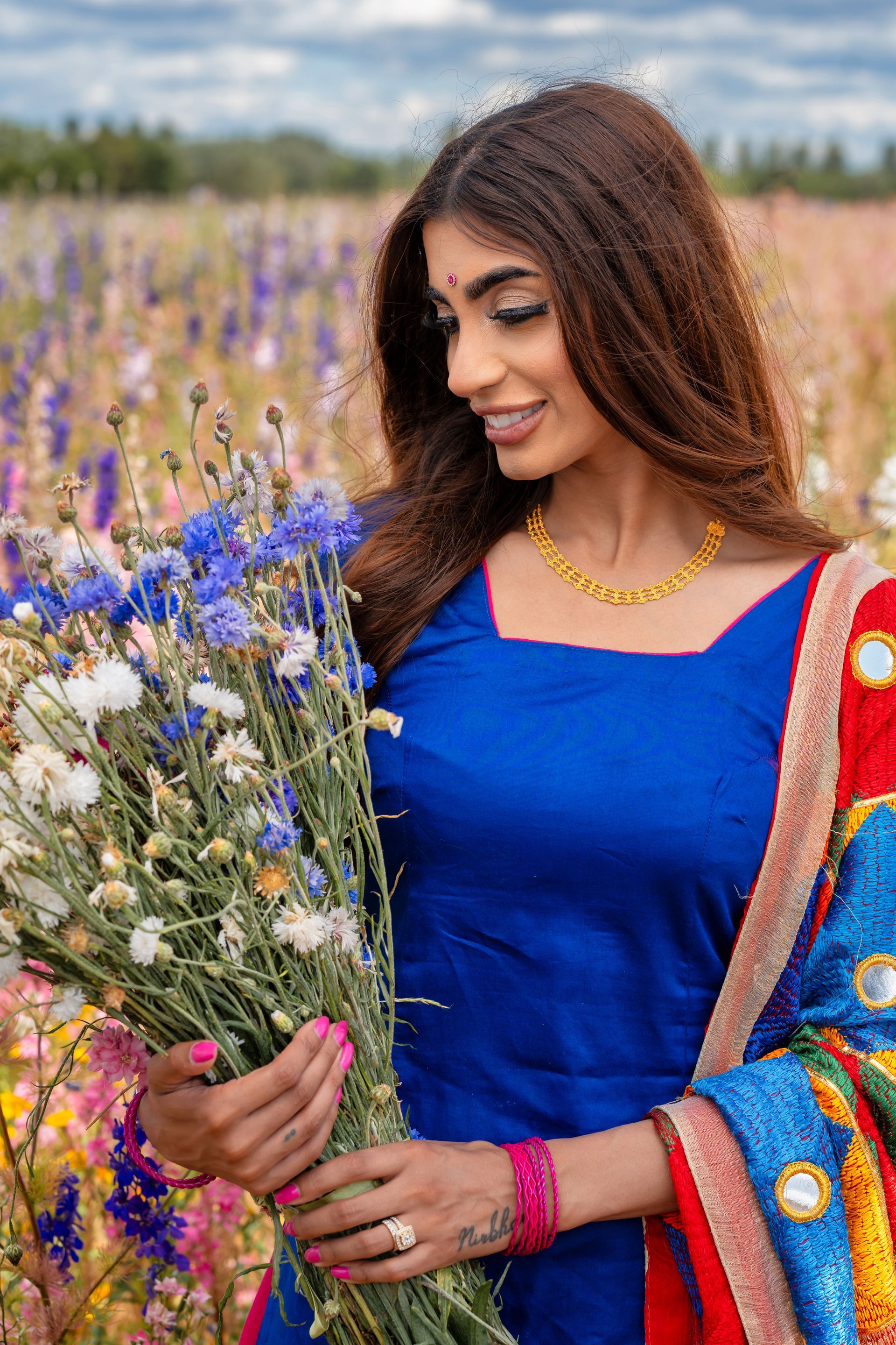 Punjabi theme pre wedding shoot 
flower fields photo shoot
pre wedding shoot ideas
indian pre wedding shoot
south asian pre wedding shoot 
tractor photoshoot
panjabi shoot ideas in the uk
