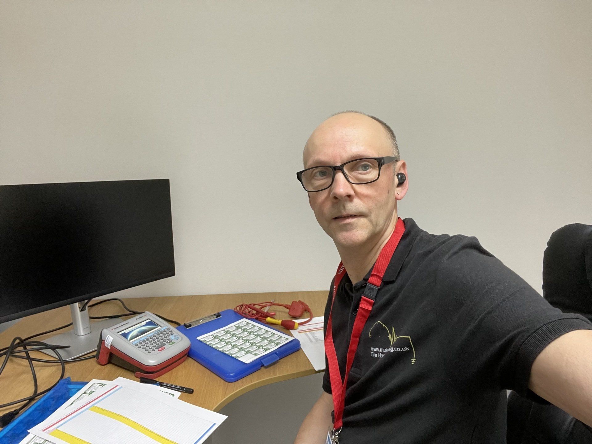 man PAT Testing in office