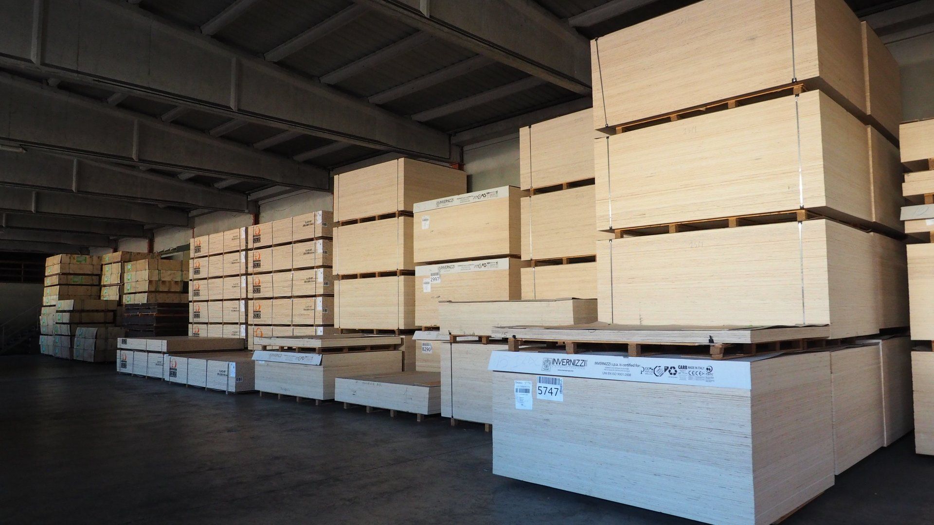 Bancali di pannelli multistrato