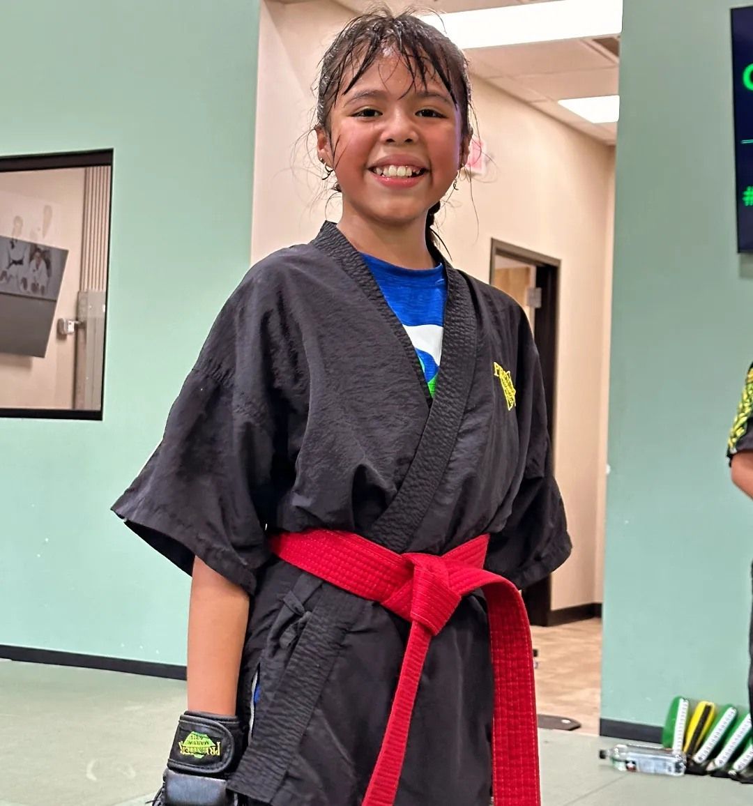 The word placeholder is on a gray background.