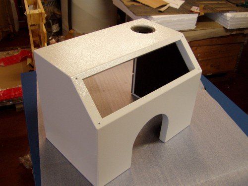 Painted box intended for medical area