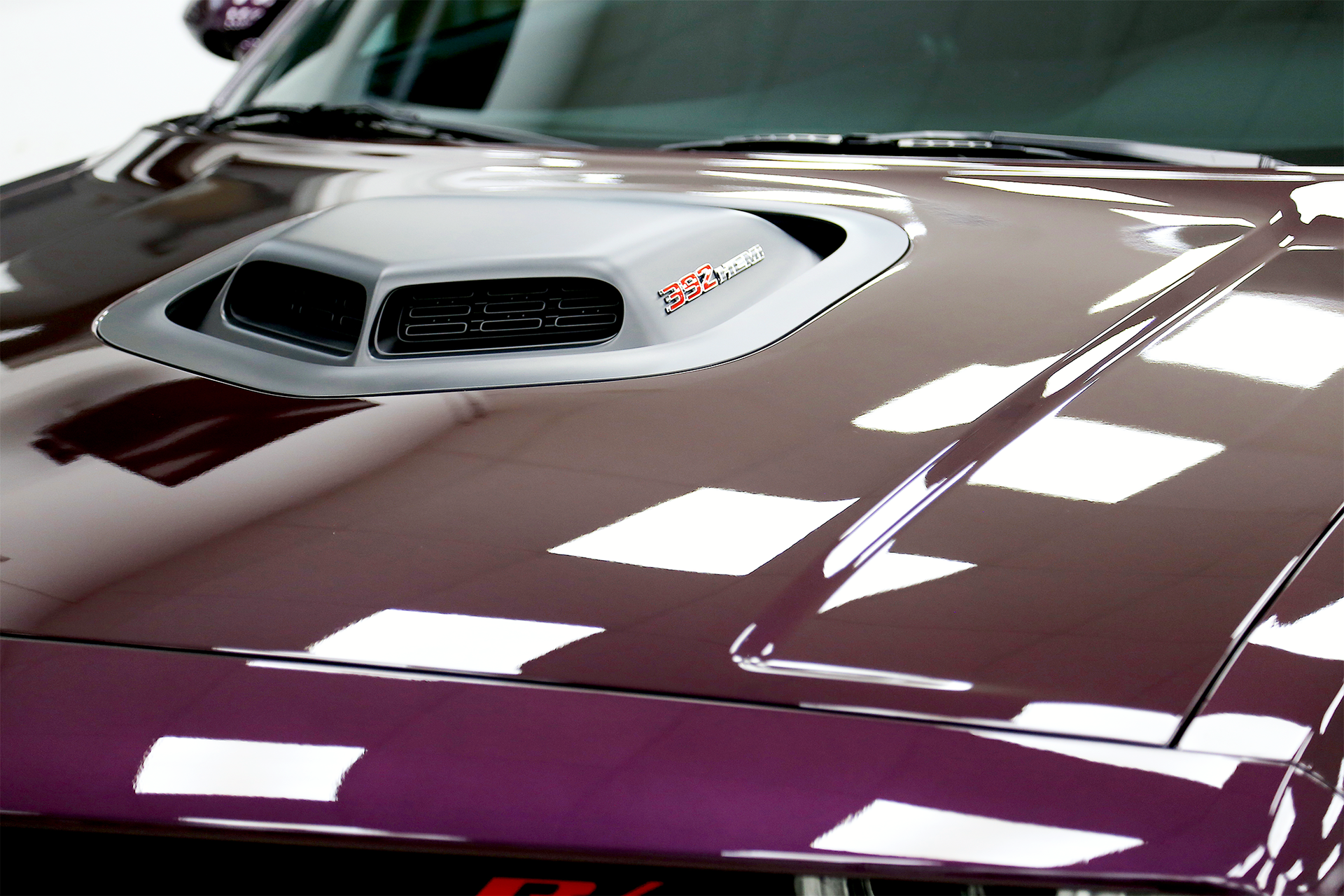 Ceramic coated vehicle gloss