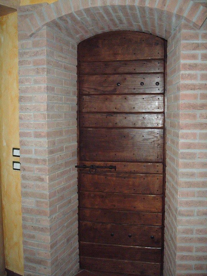 portone in legno