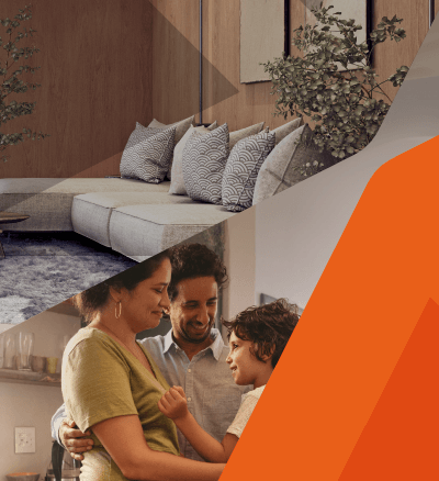 Image composite montrant l'intérieur d'un salon moderne au-dessus d'une vue d'une famille enlacée dans une cuisine.