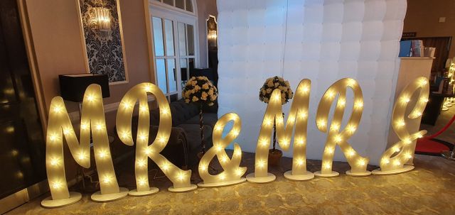 4ft  wedding venue letters or numbers with cabochon lights Price Per letter