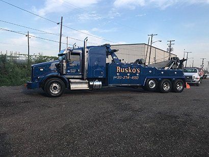 Blue Towing Truck at The Roadside — Dearborn, MI — Rusko’s Service Center