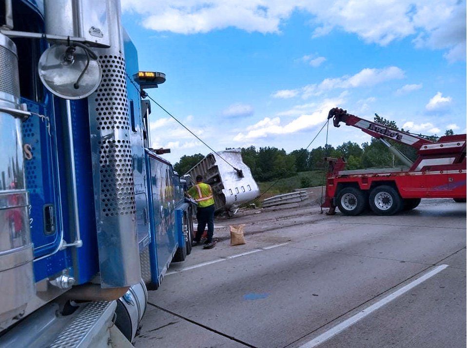 Heavy Duty Towing — Dearborn, MI — Rusko’s Service Center
