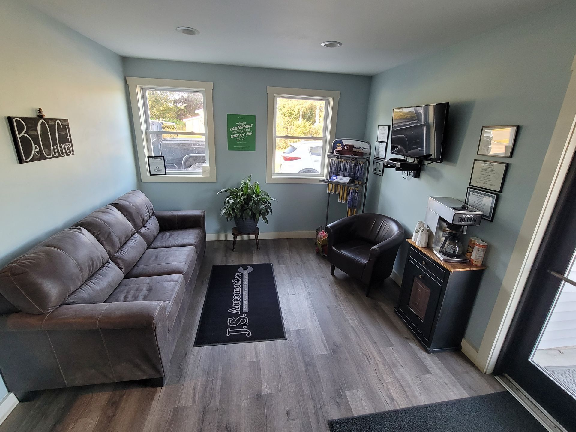 Waiting Area | J.S. Automotive