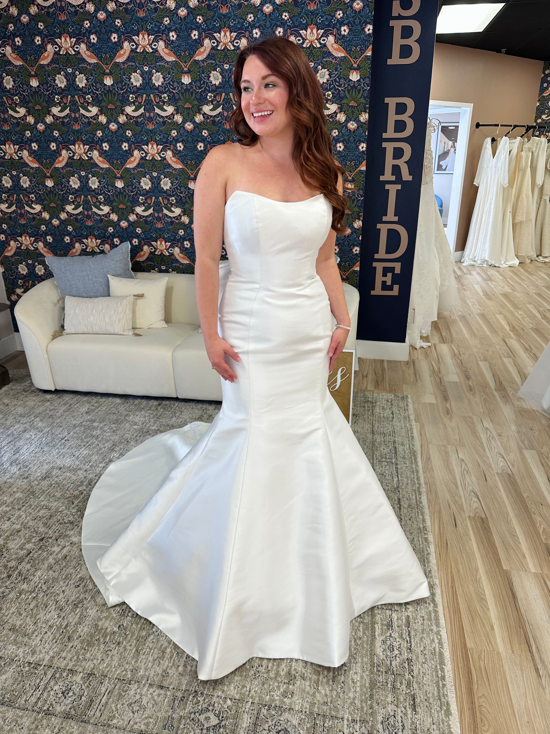 The Fit and Flare: Confident, Romantic, and Curve-Embracing